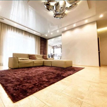 2-Bedroom Most City Center Area Apartment Dniepropietrowsk Zewnętrze zdjęcie