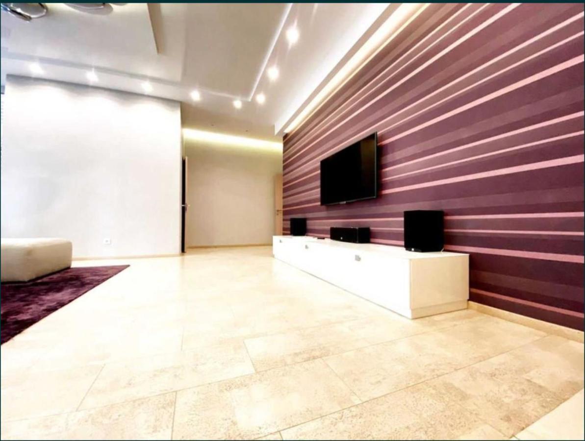 2-Bedroom Most City Center Area Apartment Dniepropietrowsk Zewnętrze zdjęcie