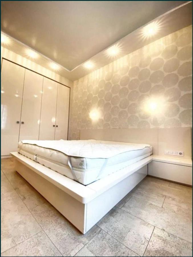 2-Bedroom Most City Center Area Apartment Dniepropietrowsk Zewnętrze zdjęcie